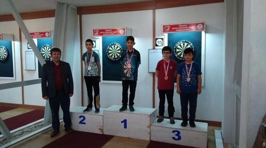 Boz&uuml;y&uuml;k Belediyesi İdman Yurdu Spor Kul&uuml;b&uuml;&rsquo;ne T&uuml;rkiye Dart Şampiyonası&rsquo;nda Bronz Madalya
