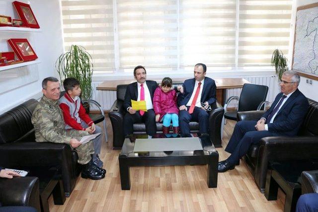 Bing&ouml;ll&uuml; &Ouml;ğrenciler, Mehmet&ccedil;iğe Mektup Yazdı 2