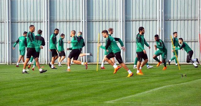 Bursaspor, Galatarasay Ma&ccedil;ı &Ouml;ncesi Moral Depoladı 1