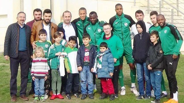 Bursaspor, Galatarasay Ma&ccedil;ı &Ouml;ncesi Moral Depoladı 3