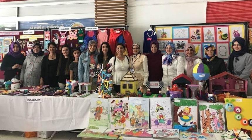 El Emeği Ürünleri Sergilediler