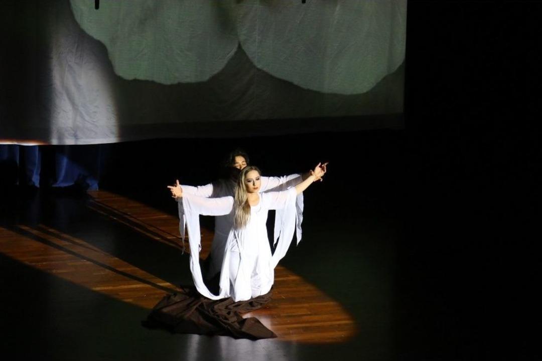 Bedende Hayat Bulan T&uuml;rk&uuml;ler: Aşk Konseri Sa&uuml;&rsquo;de D&uuml;zenlendi