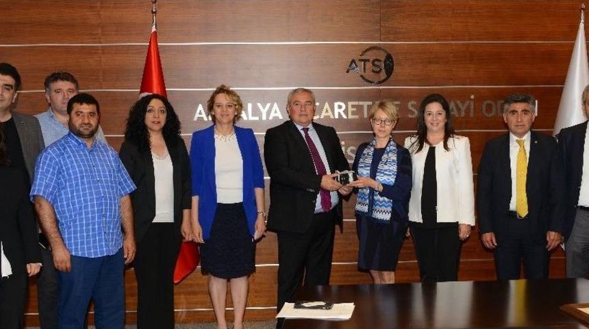 İsve&ccedil;li Yatırımcıların G&ouml;z&uuml; Antalya&rsquo;da