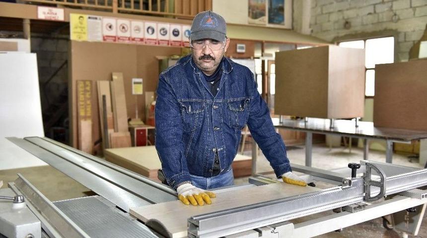 Miniklerin Mobilyaları Fen İşleri’nden