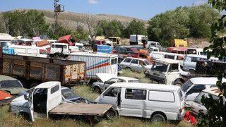 Hurda Araçlar Büyükşehir’e Teslim Ediliyor