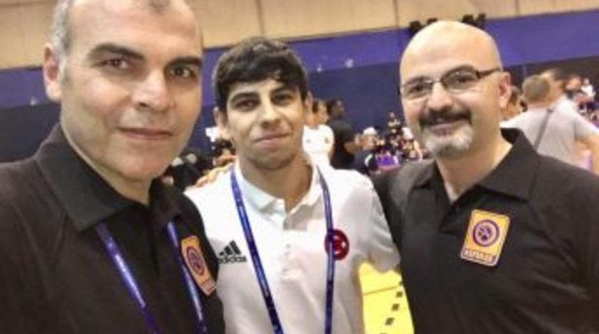 Hırvatistan&rsquo;da Şampiyon Olan Alaca&rsquo;ya İlk Tebrik Malatyalı Milli Hakem Ilkım&rsquo;dan