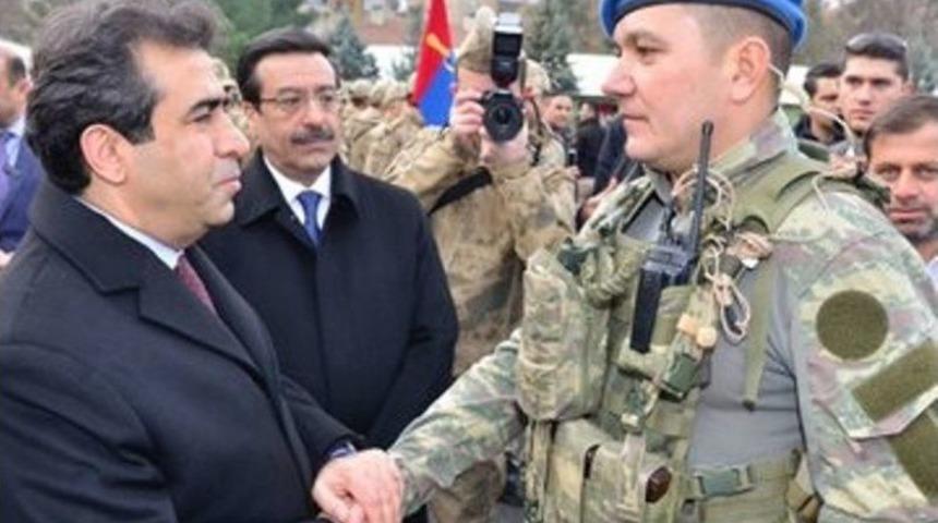 D&uuml;ğ&uuml;ne Gider Gibi Afrin&rsquo;e Gittiler