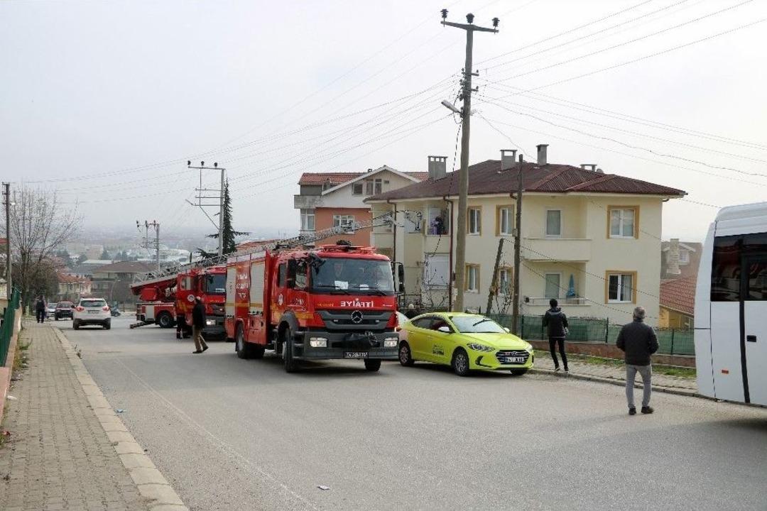 Yangında Mahsur Kalan &Ccedil;ocukları İtfaiye Kurtardı