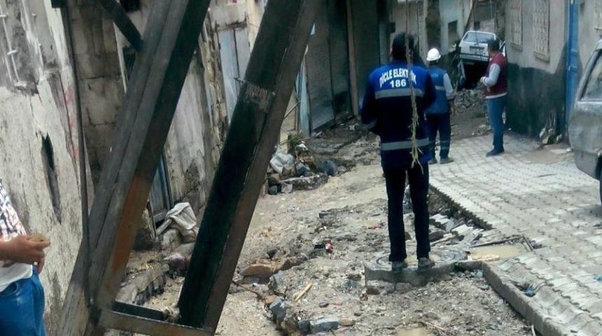 Sel Vurdu, Dicle Hemen Onardı