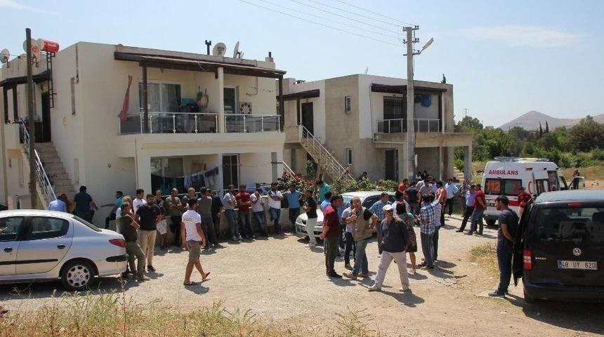 Elleri Ve Ayakları Bağlı Asılı Halde Bulundu