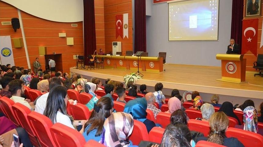 Hr&uuml;&rsquo;de Hemşirelik Haftası Kutlandı