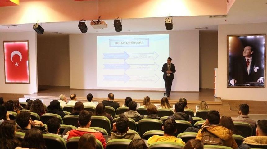 Manisa&rsquo;da &Ouml;ğrencilere Yeni Sınav Sistemi Anlatıldı