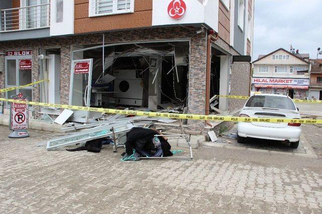 Düzce’de Kuru Temizleme Dükkanında Patlama: 1 Yaralı