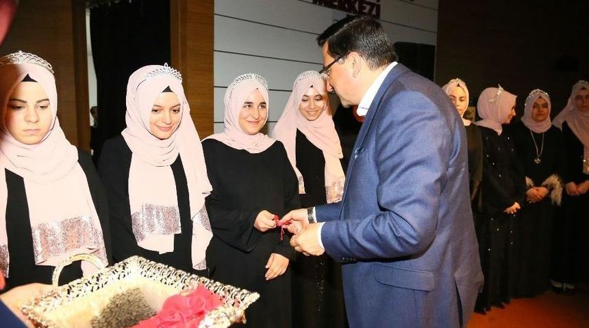 Ke&ccedil;i&ouml;ren&rsquo;de Hafizeler Ta&ccedil;landı