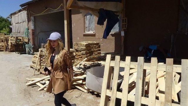 (&ouml;zel Haber) 21 Yaşındaki M&uuml;dire Başarısıyla Takdir Topluyor 2