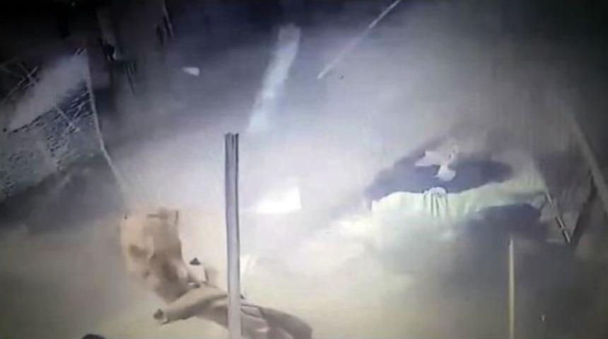 Düzce’de Yaşanan Patlama Anı Güvenlik Kamerasına Yansıdı