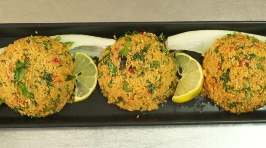 Biber Salçalı Kısır Tarifi