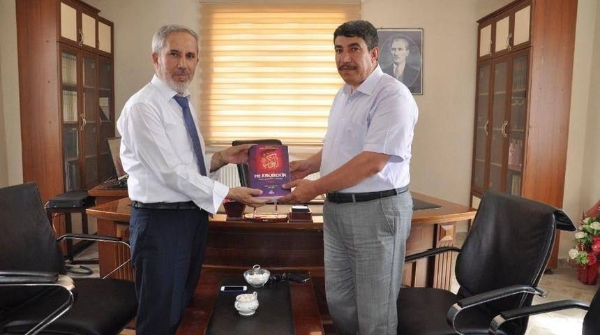 M&uuml;ft&uuml; Bozkurt: &ldquo;din Hizmetinin Anahtarı Kur&rsquo;an-ı Kerim&rsquo;dir&rdquo;