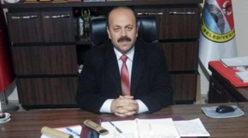 Belediye Başkanı Silahla Vurularak Yaralandı