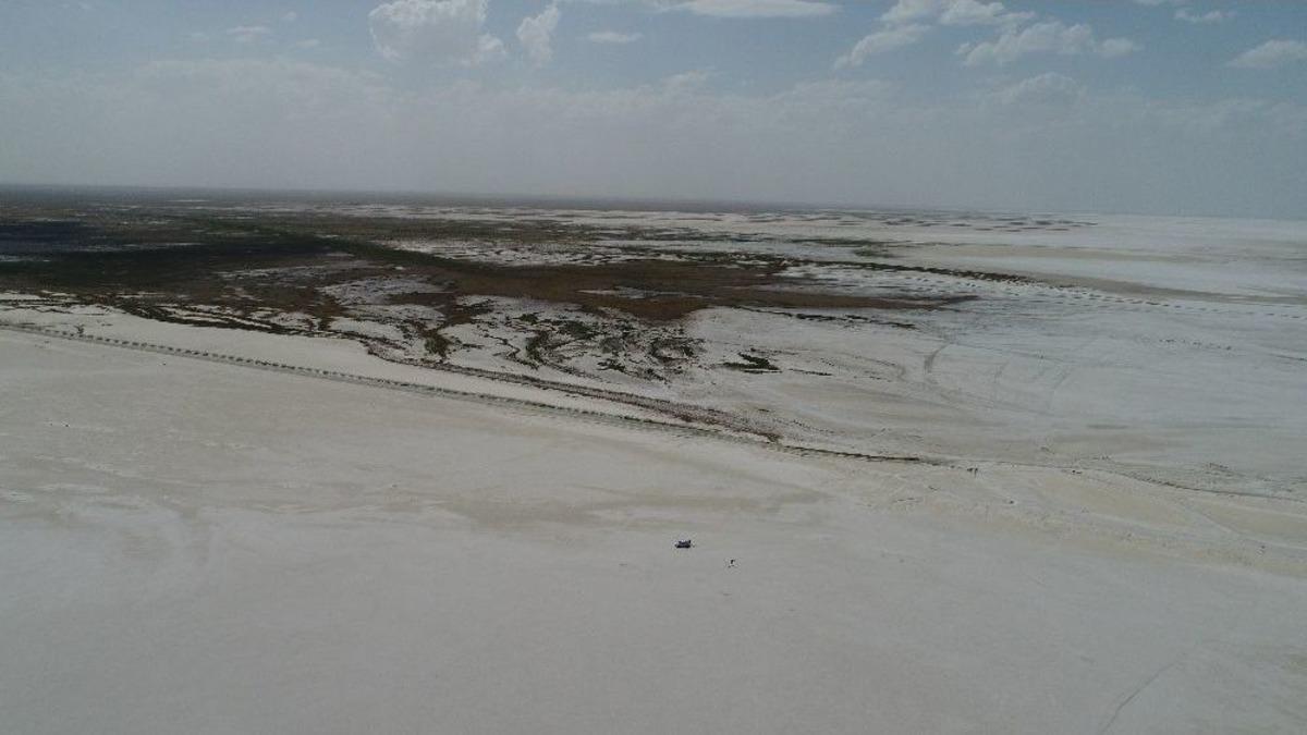 Tuz G&ouml;l&uuml; K&uuml;&ccedil;&uuml;l&uuml;yor, Flamingolar Gelmiyor