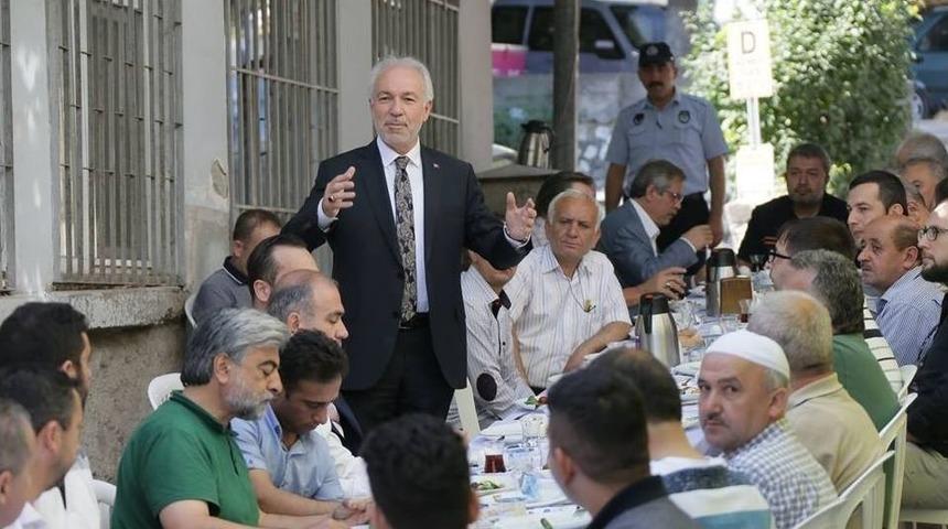 Başkan Sara&ccedil;oğlu, Samanpazarı Esnaflarıyla Buluştu