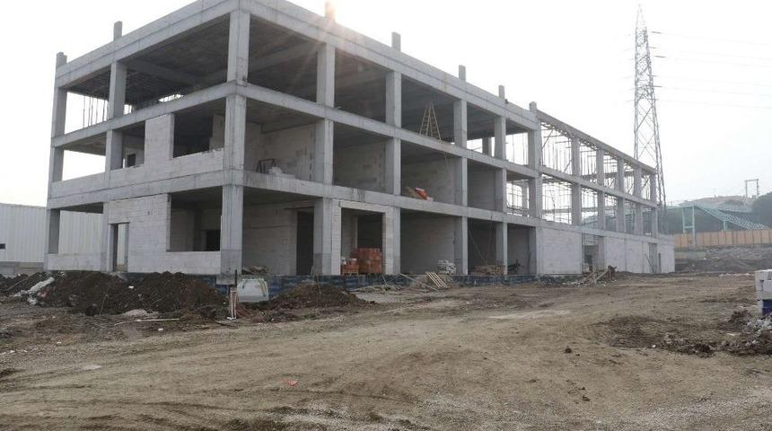 Tevfik Lav Spor Tesisleri Hızla Y&uuml;kseliyor