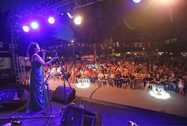 Karşıyaka’da Açık Havada Konser Keyfi Başladı