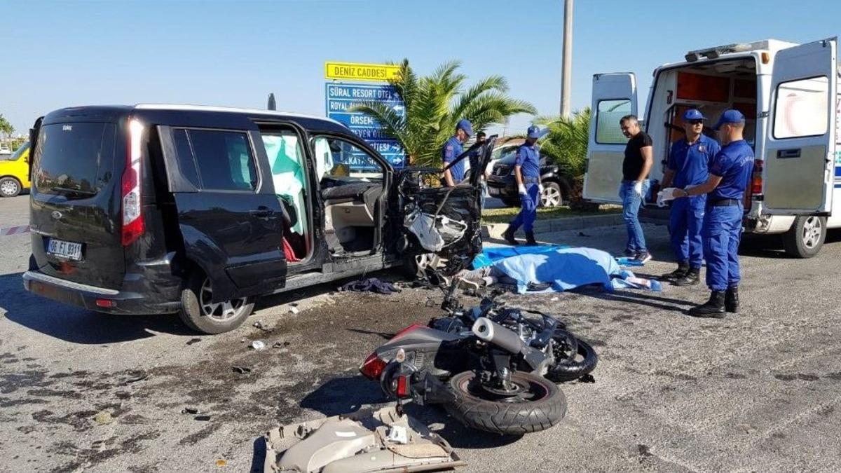 Antalya&rsquo;da Feci Kaza: 1 &Ouml;l&uuml;, 2 Yaralı