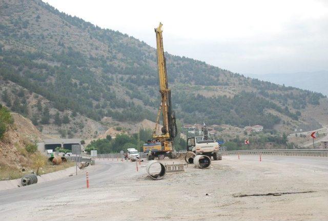 Tokat Çevre Yolunda Heyelan Riskine Karşı Çalışma Başlatıldı