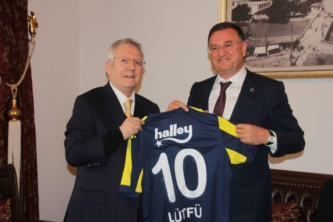 Aziz Yıldırım: "tsk, Afrin&rsquo;e Mecburen Beka Sorununu &Ccedil;&ouml;zmek İ&ccedil;in Bir Girişim Yapmıştır"