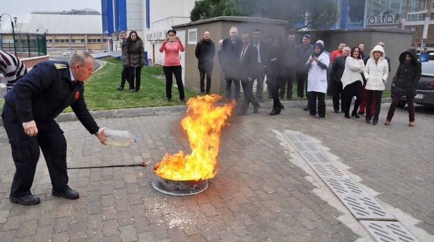Gen&ccedil;lik Hizmetleri M&uuml;d&uuml;rl&uuml;ğ&uuml; &Ccedil;alışanlarına Temel Yangın Eğitimi