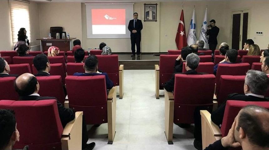 Siirt&rsquo;te &lsquo;kadına Y&ouml;nelik Şiddetle M&uuml;cadele&rsquo; Semineri Verildi