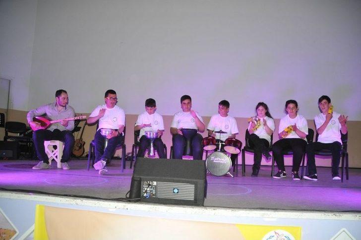 Özel Öğrencilerden Özel Gösteri G4