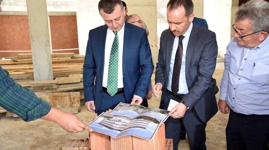 Vali B&uuml;y&uuml;kakın Saha İncelemelerini S&uuml;rd&uuml;r&uuml;yor