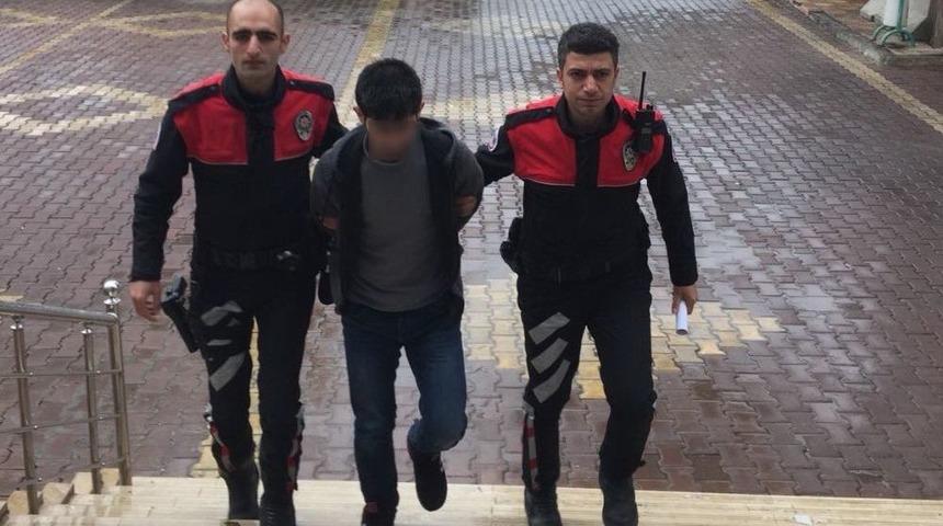 Yunus Polisleri &Uuml;t&uuml; Hırsızını Su&ccedil;&uuml;st&uuml; Yakaladı