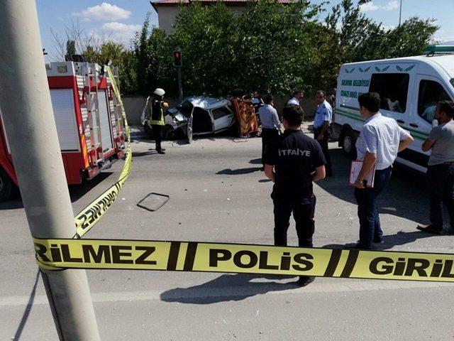 Amasya’da Yolcu Otobüsüyle Otomobil Çarpıştı: 2 Ölü, 1 Yaralı