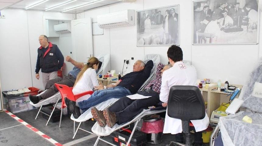 Mehmet&ccedil;ikler İ&ccedil;in Kan Bağışı