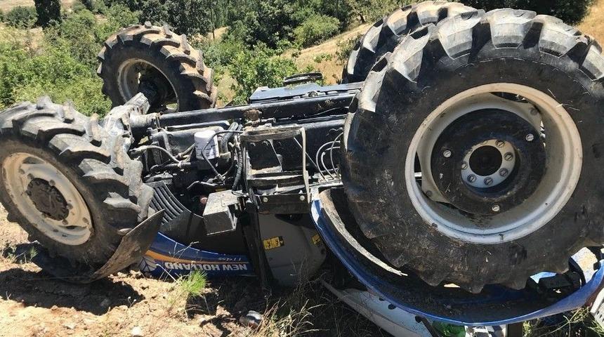 Gördes’te Traktör Kazası: 1 Yaralı