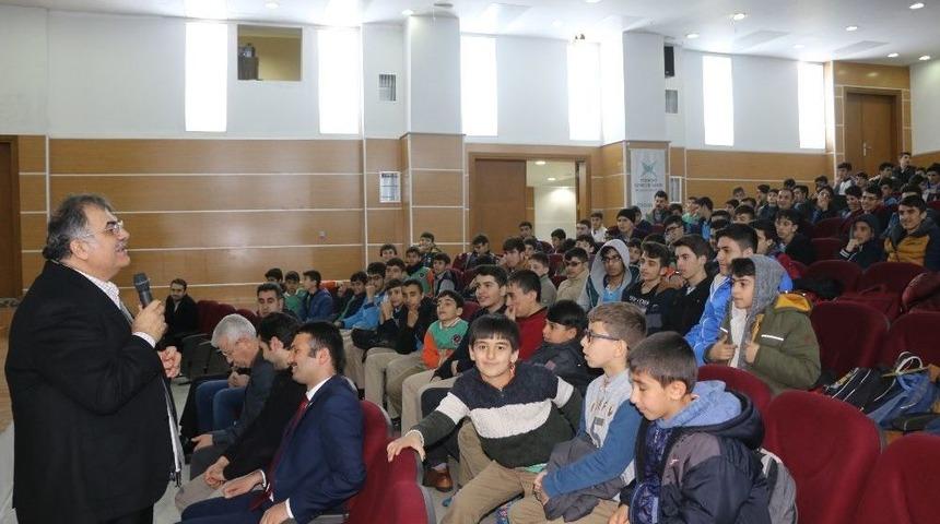 Bing&ouml;l&rsquo;de &Ouml;ğrencilere Kişisel Gelişim Konferansı