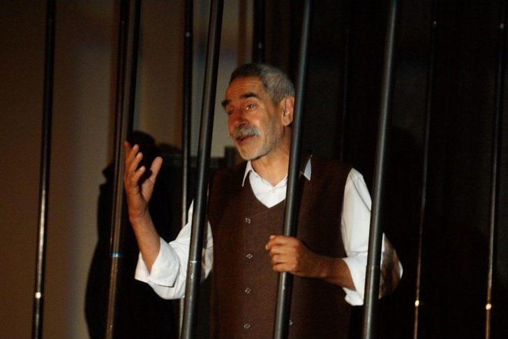 "son Kuşlar" Demir Parmaklıklar Arkasındakileri Önce Güldürdü, Sonra Ağlattı G3