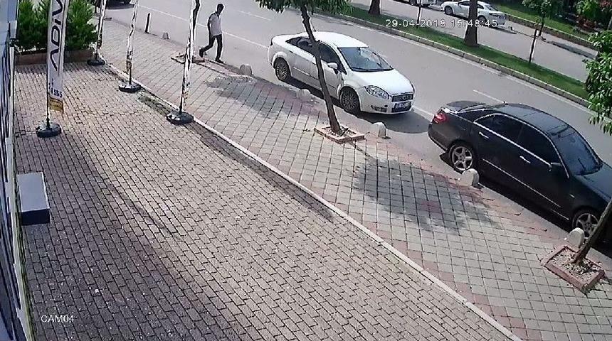 Borcunu &Ouml;demek İ&ccedil;in Hırsızlık Yapmış