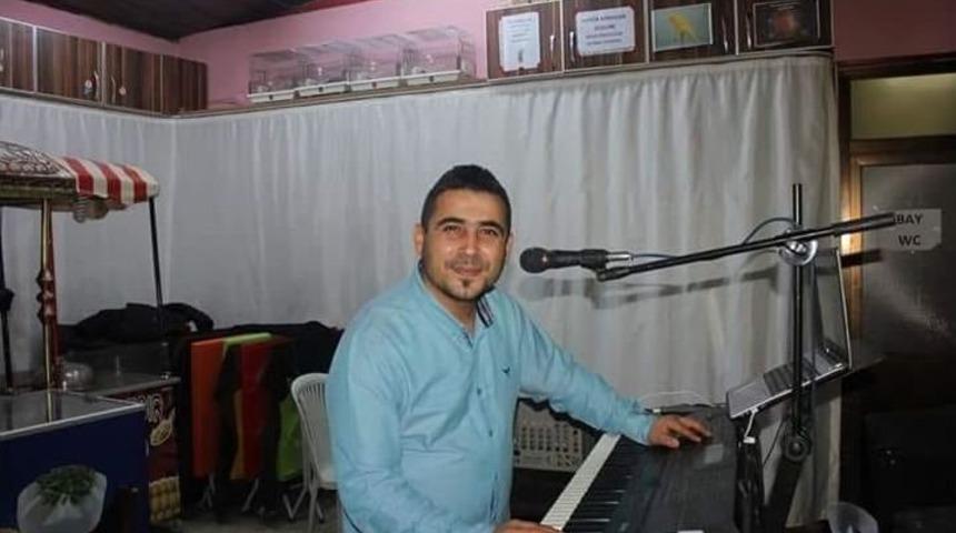 Genç Müzisyen Kalbine Yenik Düştü