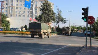 Münbiç İle Tel Rıfat Sınırına Sevkıyat Sürüyor