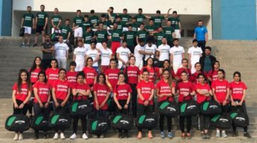 Şırnak Belediyesinden Sporculara Malzeme Desteği