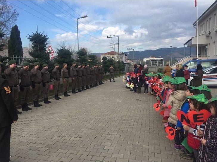 Afrin’deki Mehmetçiğe Bursa’dan Moral Kargosu G5