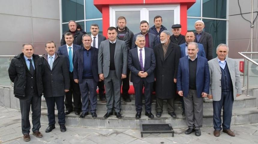 Başkan B&uuml;ykkılı&ccedil;, Meyve Ve Sebzeciler Komisyoncular Derneğini Ziyaret Etti