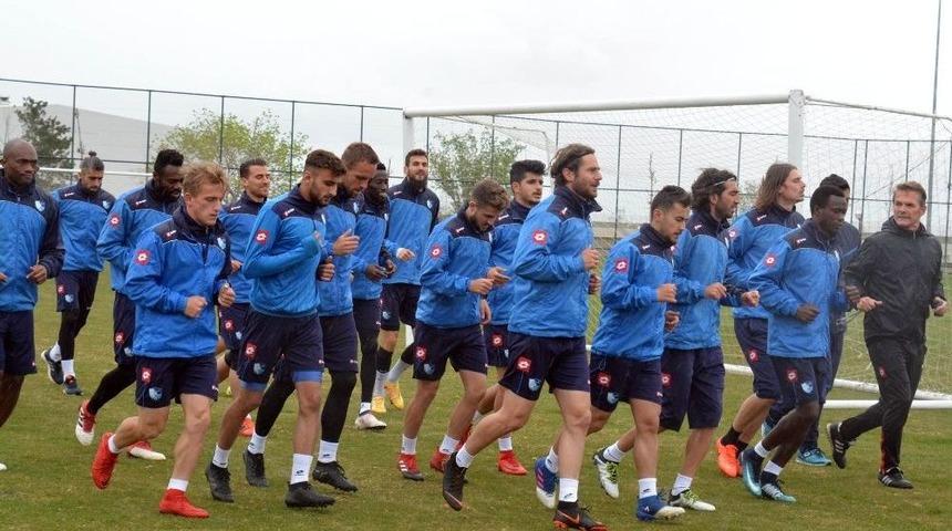 B.b. Erzurumspor, &Uuml;mraniyespor Ma&ccedil;ına Odaklandı