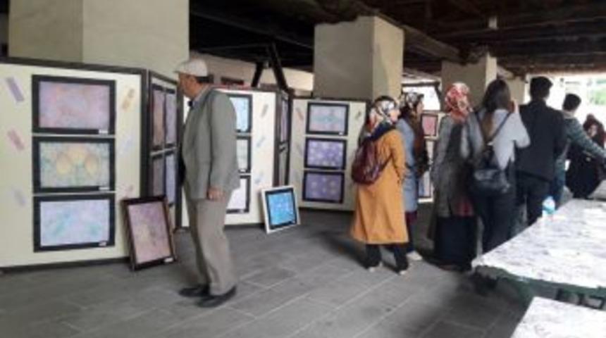 Ebru Sergisi B&uuml;y&uuml;ledi