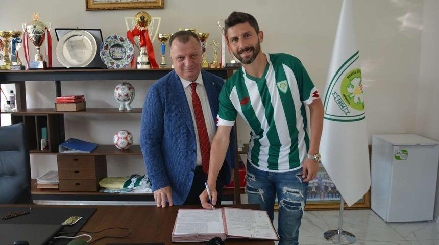 Manisa B&uuml;y&uuml;kşehir Belediyespor&rsquo;a Tecr&uuml;beli Stoper