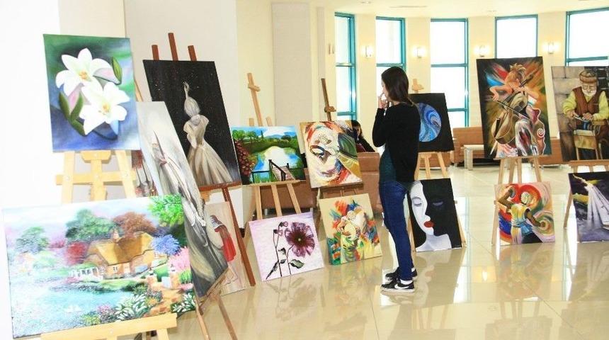 D&uuml;&rsquo;de Sanat Eserleri Sergisi